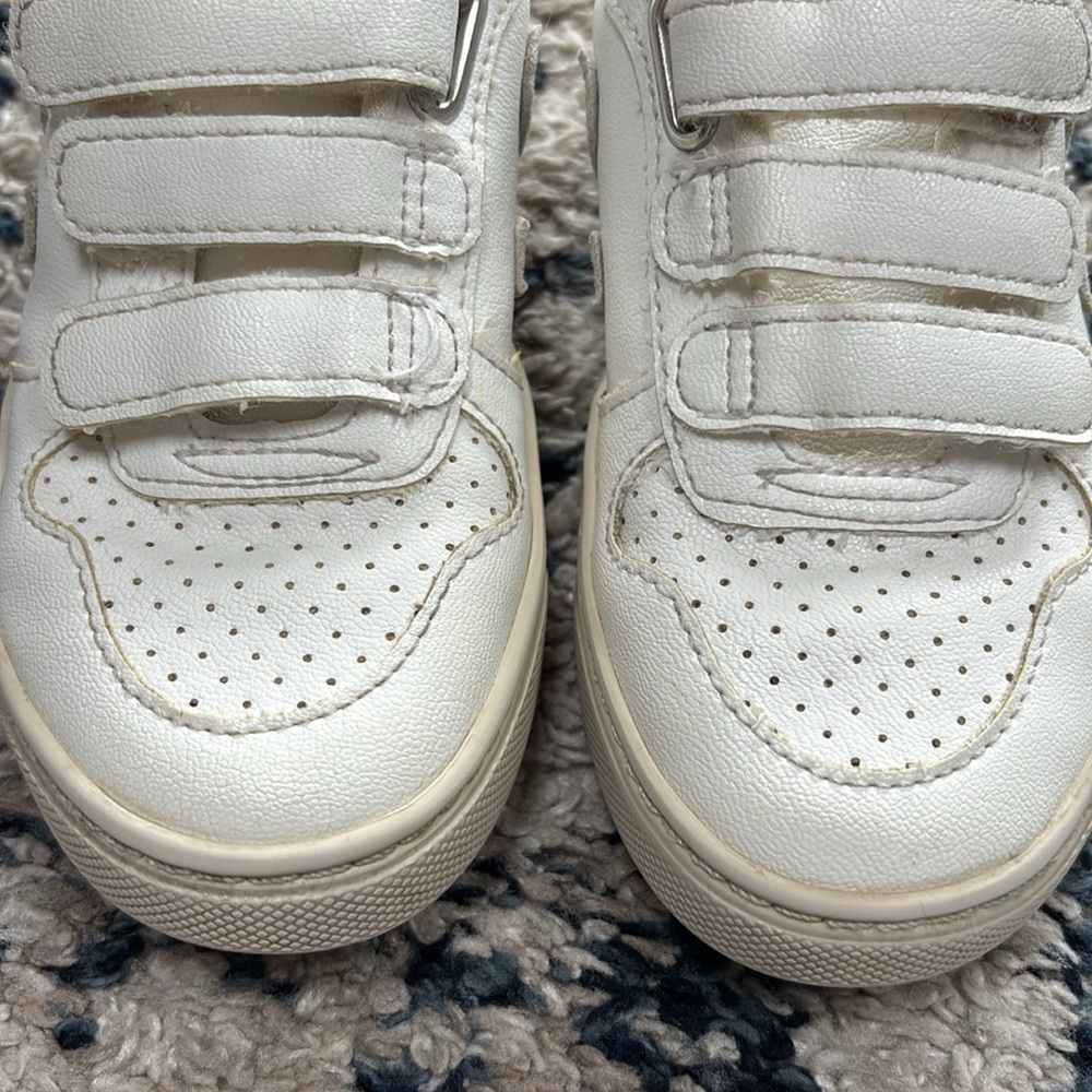 Veja toddler size 11 sneakers EUC - Picture 8 of 8